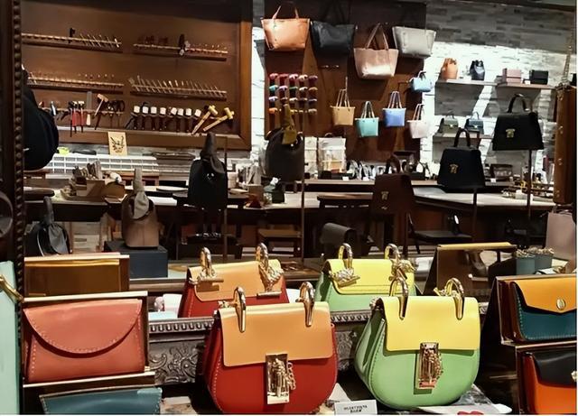 皮具企业从代工厂转型跨境电商的困境与解决之道 以箱包销售为例