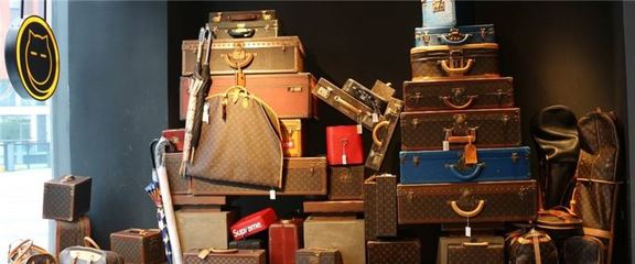 二手奢侈品出手与文具用品零售 独立却实用的交易指南